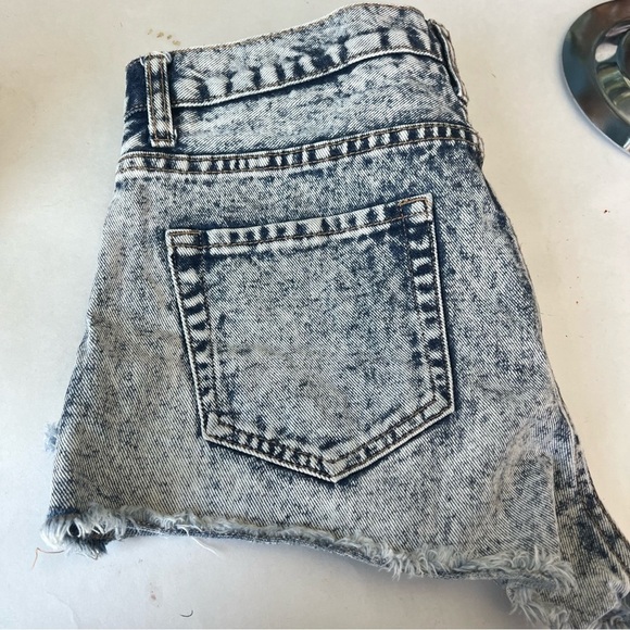 Forever 21 Black Jean Shorts High-Waisted Distressed - Picture 2 of 7